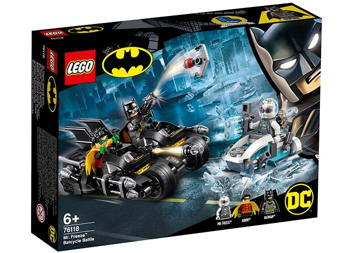 Mr. Freeze in batalia pe batcycle (76118)